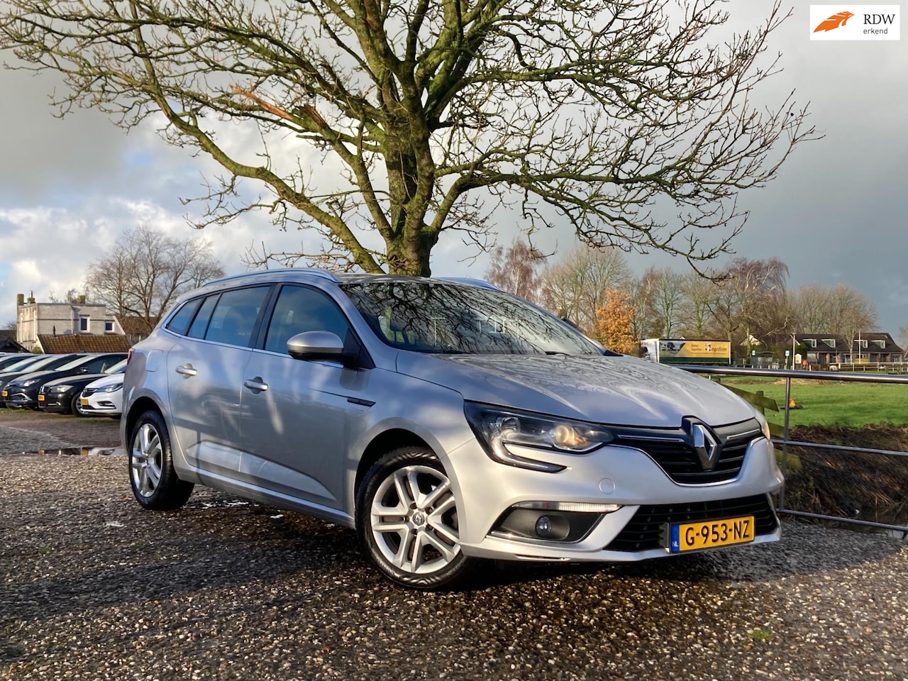 Renault Mégane Estate - 1.5 dCi Limited | Automaat + Navi + Cruise + Clima nu € 9.975,-!!! - AutoWereld.nl