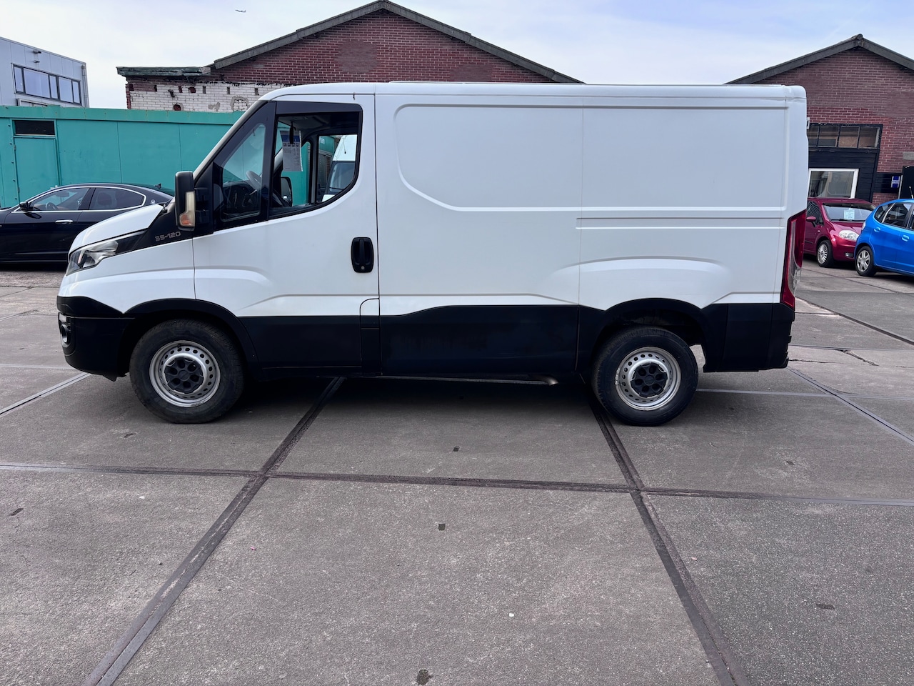 Iveco Daily - 35S12V 2.3 300 H1 L1H1 Euro 6 Trekhaak 3500 kg!