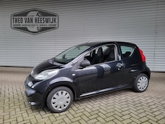 Peugeot 107 - 1.0-12V XR