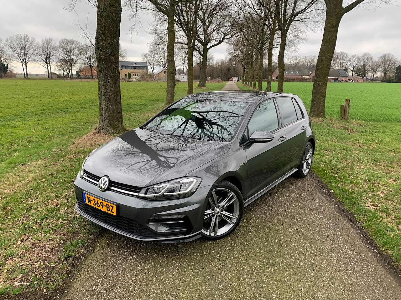 Volkswagen Golf - 1.5 TSI Highline Business R 3x R-Line | Bomvol opties! - AutoWereld.nl