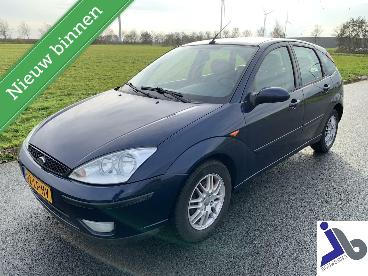 Ford Focus - Ghia, Airco, Navigatie, Lichtmetaal, 5 deurs! 1.6-16V Ghia - AutoWereld.nl