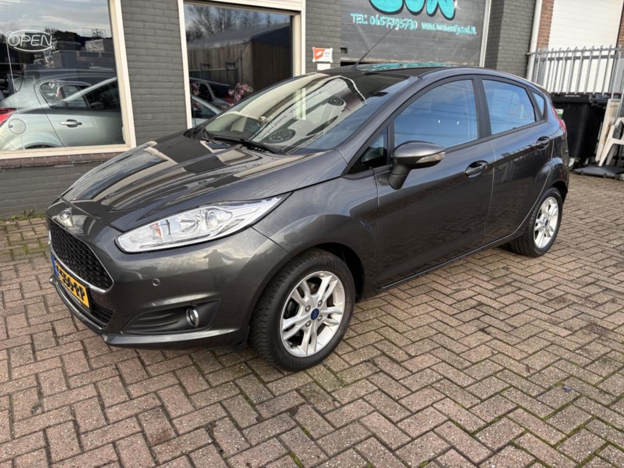 Ford Fiesta - 1.25 bluetooth - airco - AutoWereld.nl