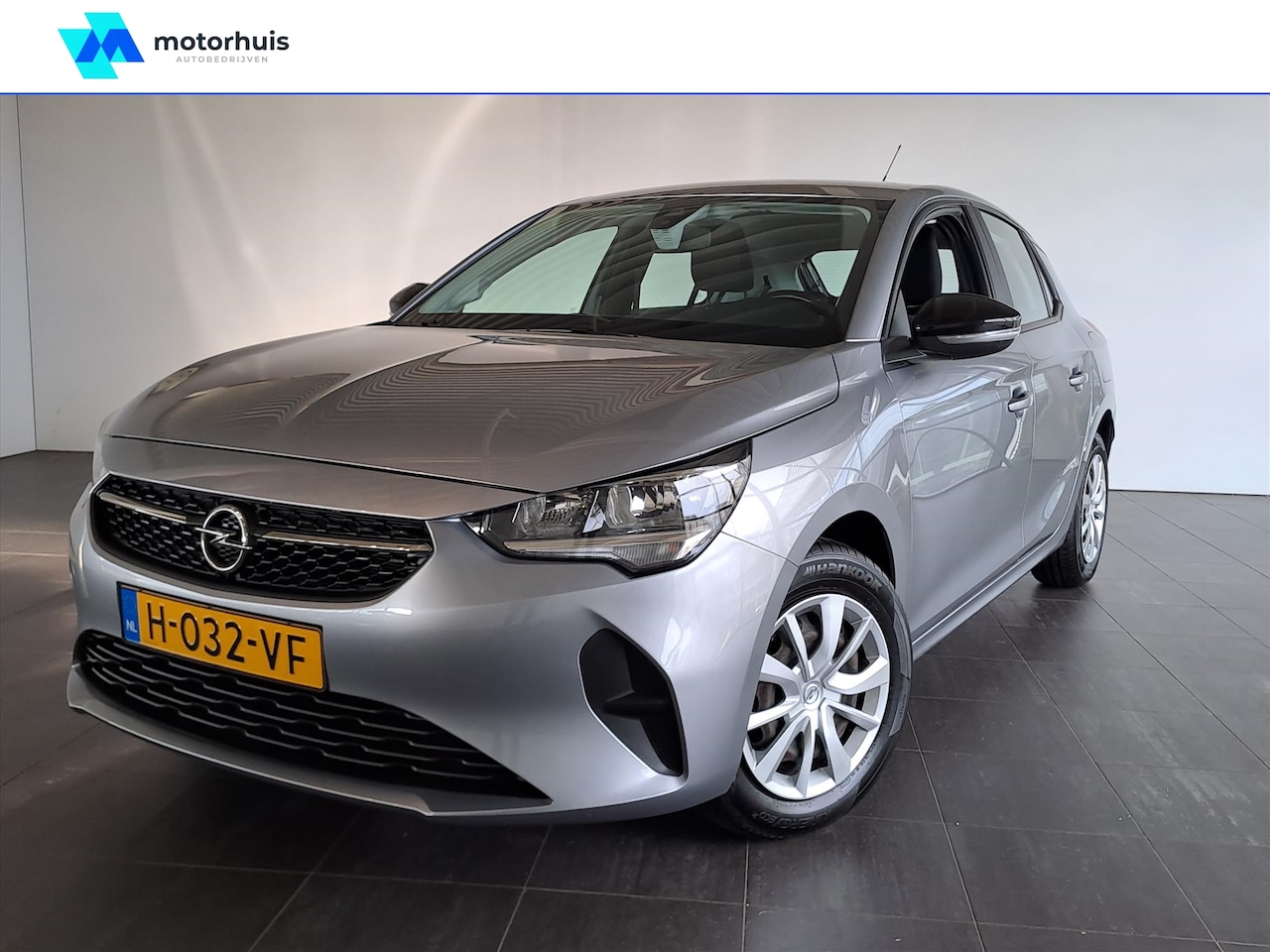 Opel Corsa - 1.2 EDITION 75PK NAVI TEL WINTERPACK NAP - AutoWereld.nl