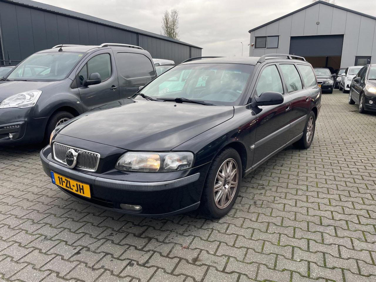 Volvo V70 - 2.4 Comfort Line 2.4 Comfort Line - AutoWereld.nl