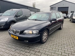 Volvo V70 - 2.4 Comfort Line