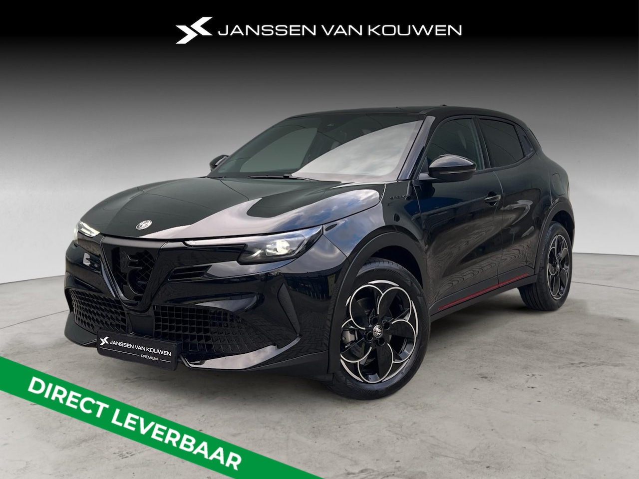 Alfa Romeo Junior - Elettrica Speciale 54 kWh / Sportstoelen / LED / Camera - AutoWereld.nl