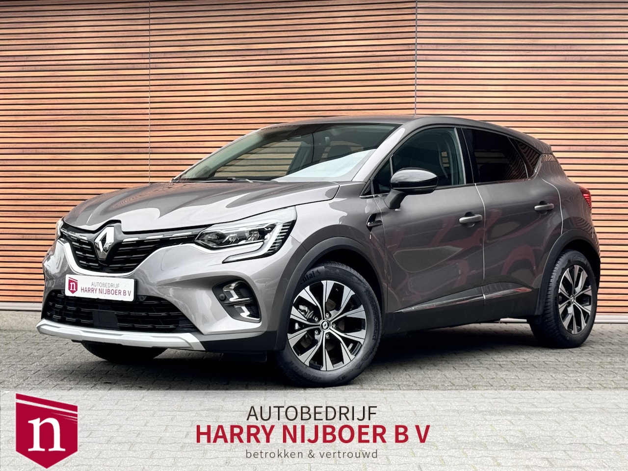 Renault Captur - 1.6 E-Tech Hybrid 145 evolution Camera / Navigatie / DAB - AutoWereld.nl