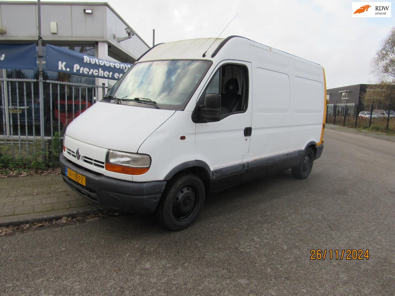 Renault Master - T35 2.5 dCi L2 H2 T35 2.5dCi L2H2 - AutoWereld.nl