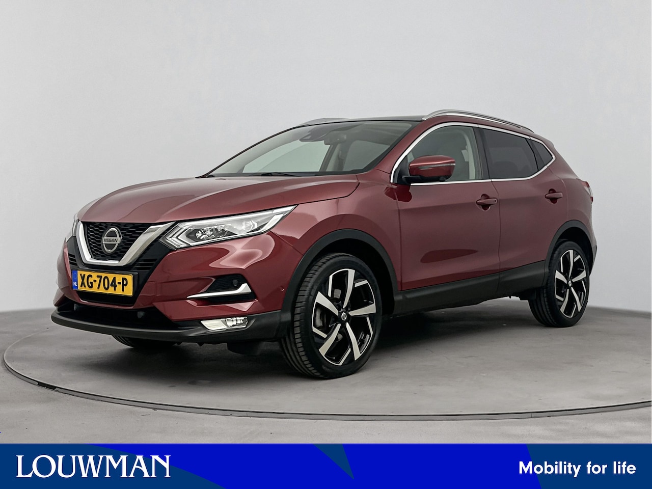 Nissan Qashqai - 1.2 Tekna + Panoramisch dak | BOSE-sound | Navigatie | Privacy Glass | - AutoWereld.nl