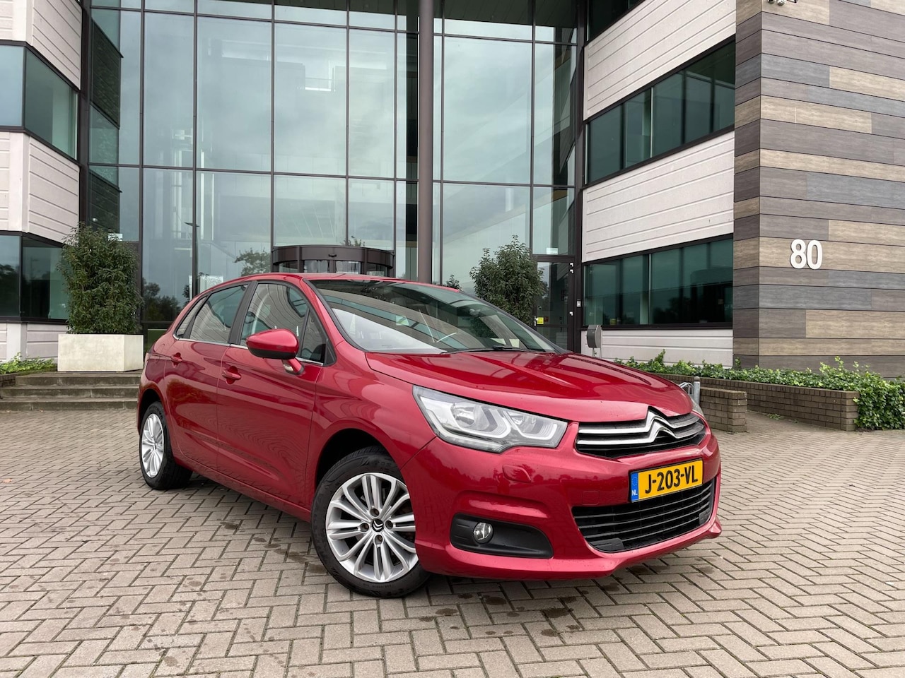 Citroën C4 - 1.2 | Automaat | Gereviseerde Motor - AutoWereld.nl