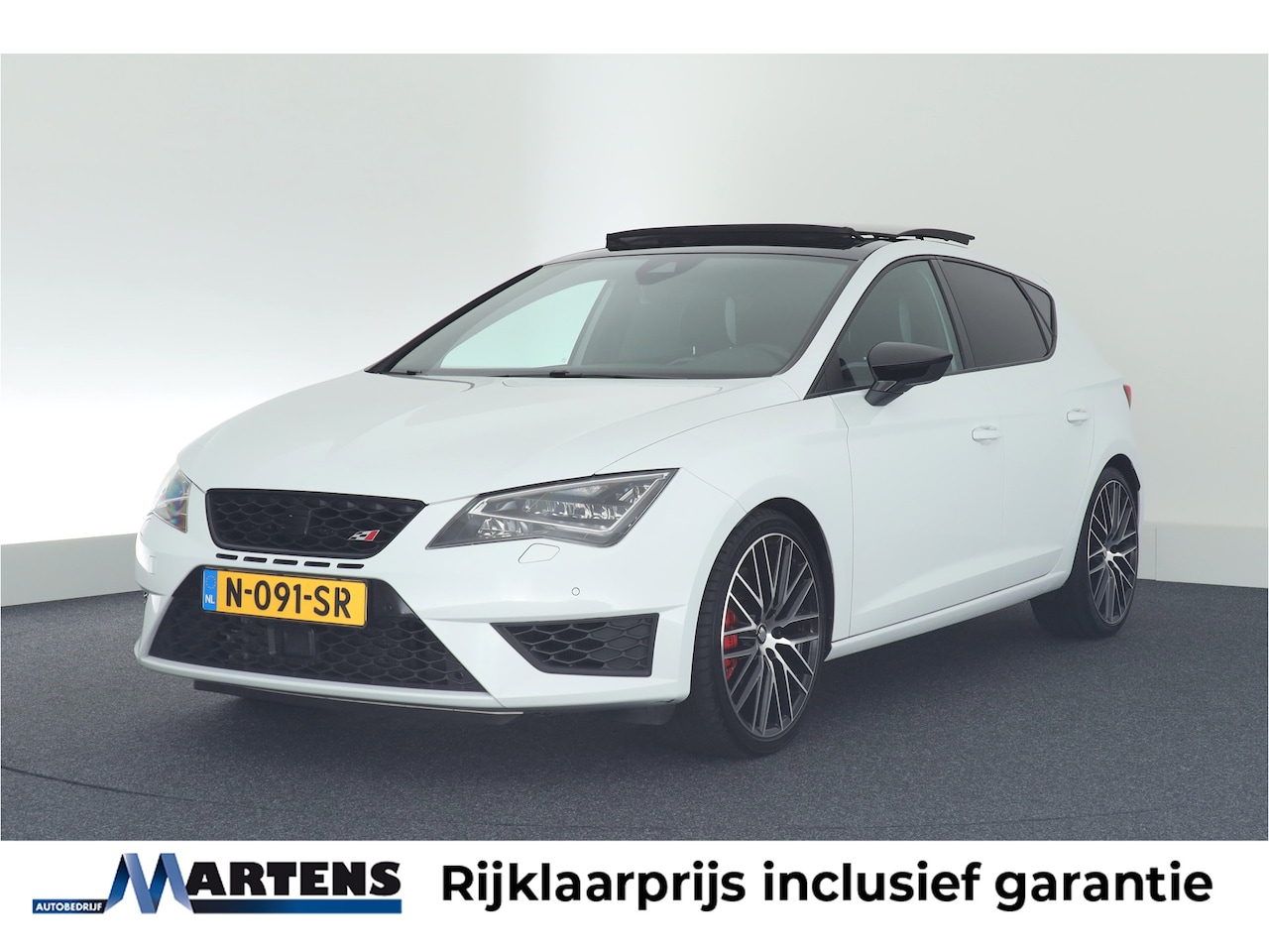 Seat Leon - 2.0 TSI 290pk DSG Cupra 290 Camera Led ACC Panoramadak Stoelverwarming Navigatie - AutoWereld.nl