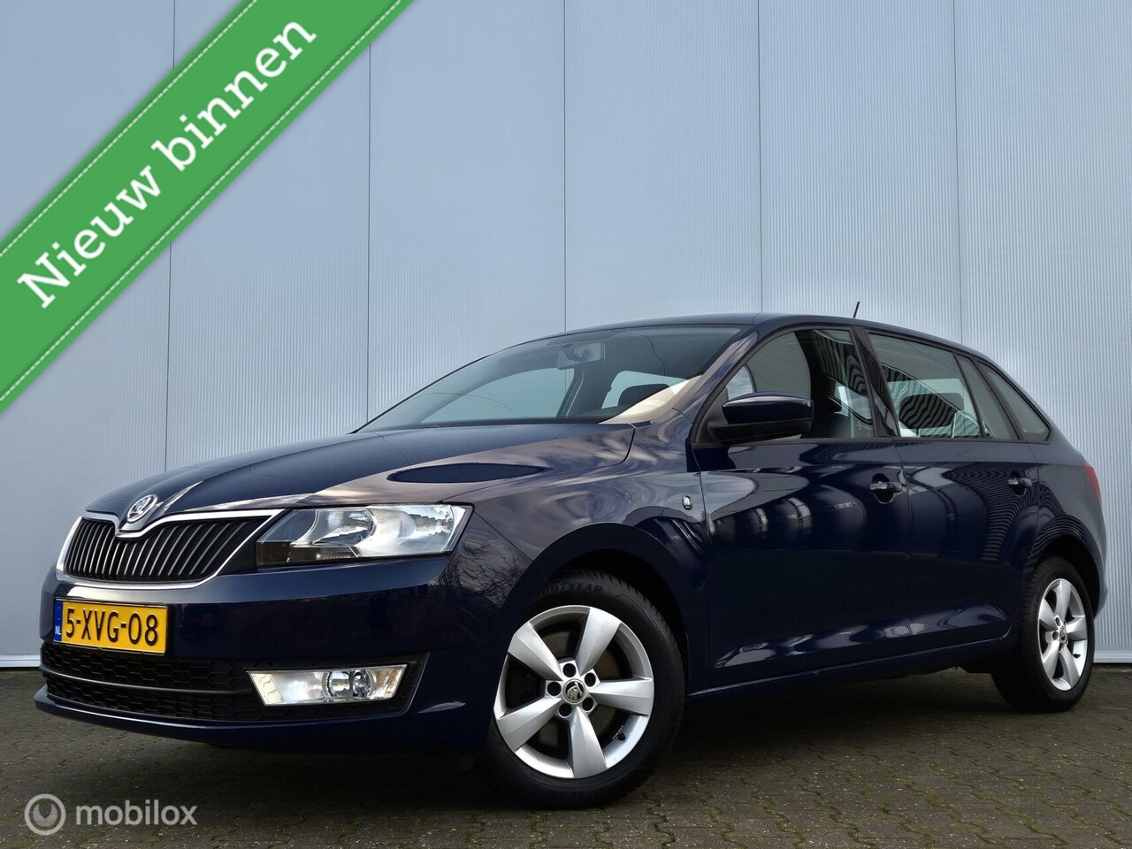 Skoda Rapid - 1.6 TDI GREENTECH/AIRCO/CRUISE/BLUETOOTH/NAVI/16''LMV - AutoWereld.nl