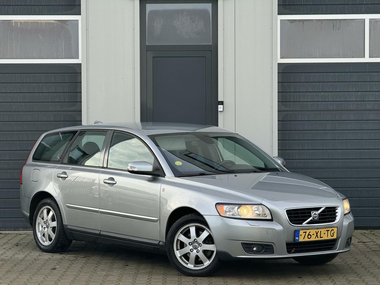 Volvo V50 - 2.0 Summum / Facelift / NAP - AutoWereld.nl