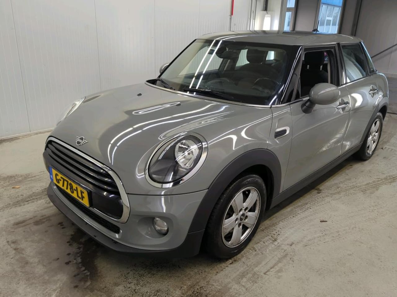 MINI Cooper - Mini 1.5 Pepper 5DRS [CRUISE CONTROL, NAVIGATIE, AIRCO, BLUETOOTH, MULTI STUURWIEL, NIEUWS - AutoWereld.nl