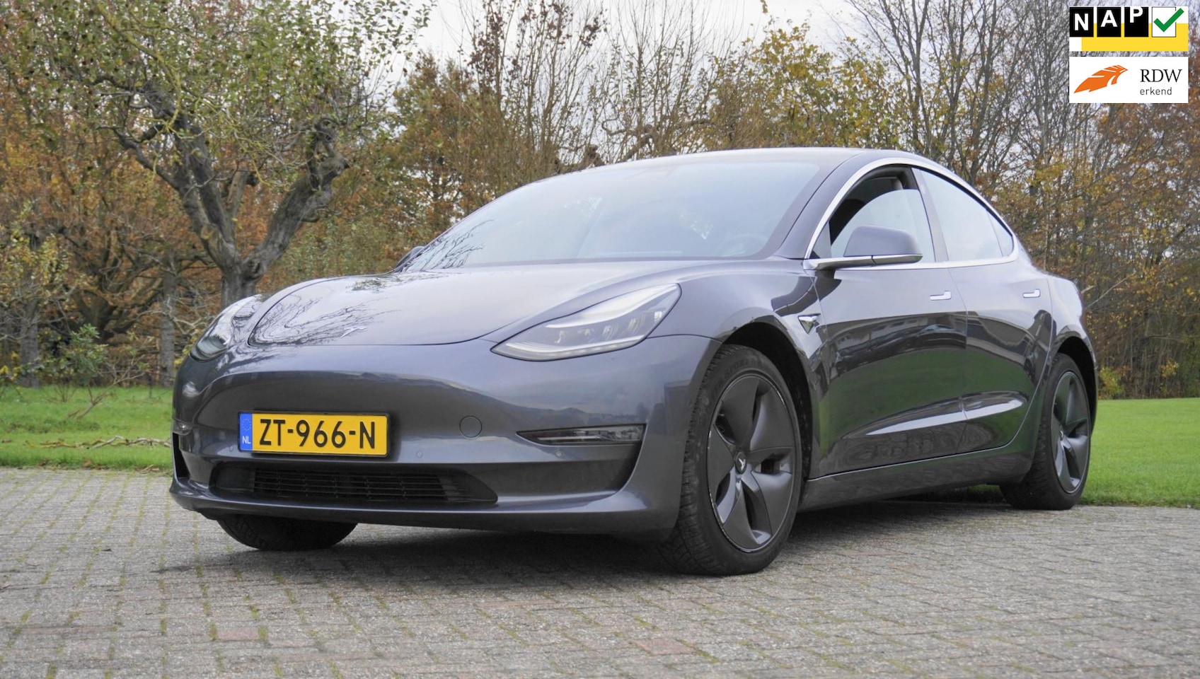 Tesla Model 3 - Long Range RWD Long Range AWD 75 kWh Trekhaak zwart leder - AutoWereld.nl