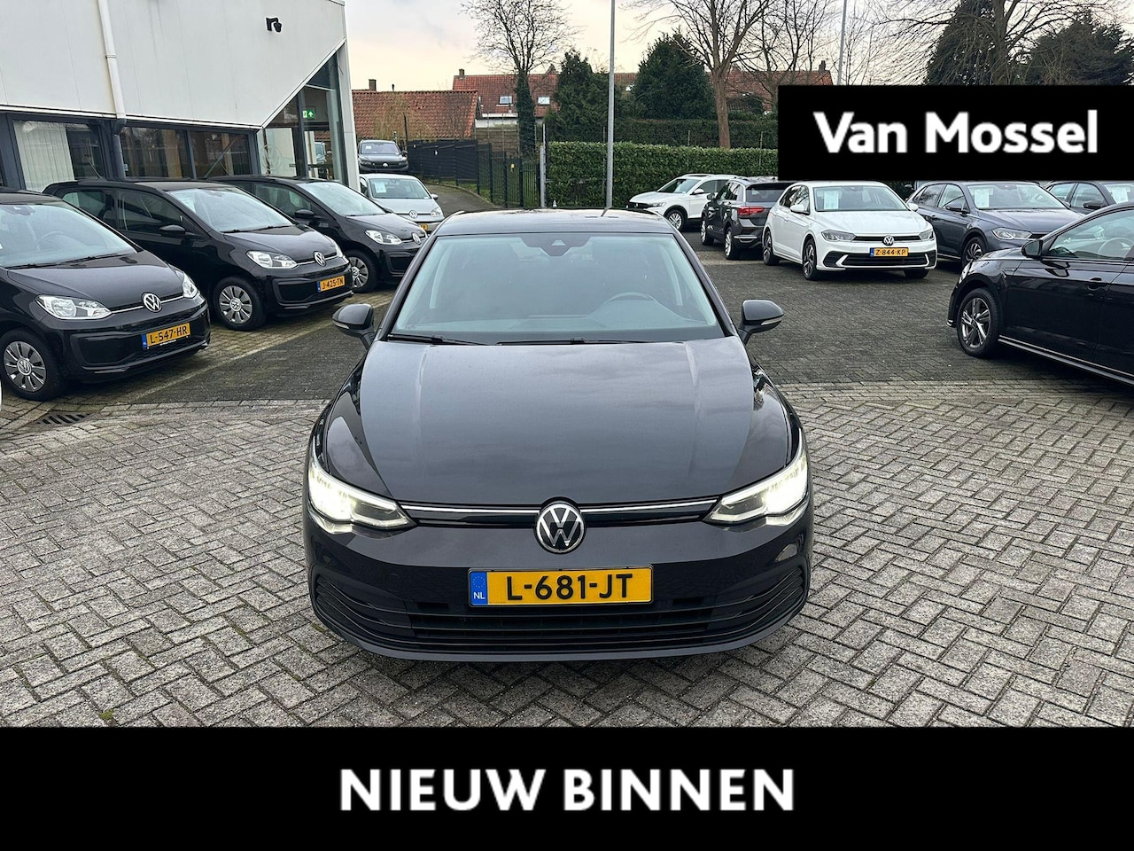 Volkswagen Golf - 1.5 TSI Life | Navigatie | Apple carplay | Adaptieve cruise control | Lane Assist | Stoel - AutoWereld.nl