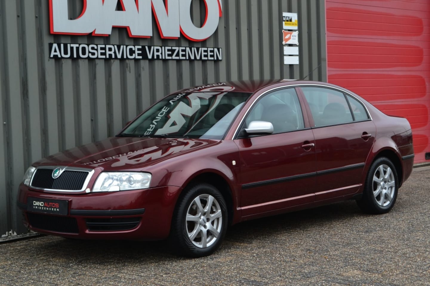 Skoda Superb - 2.0 Classic Clima/PDC/Trekhaak/16'' inch/KOOPJE! - AutoWereld.nl