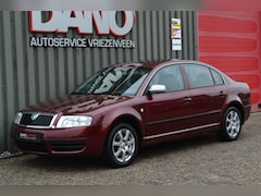 Skoda Superb - 2.0 Classic Clima/PDC/Trekhaak/16'' inch/KOOPJE