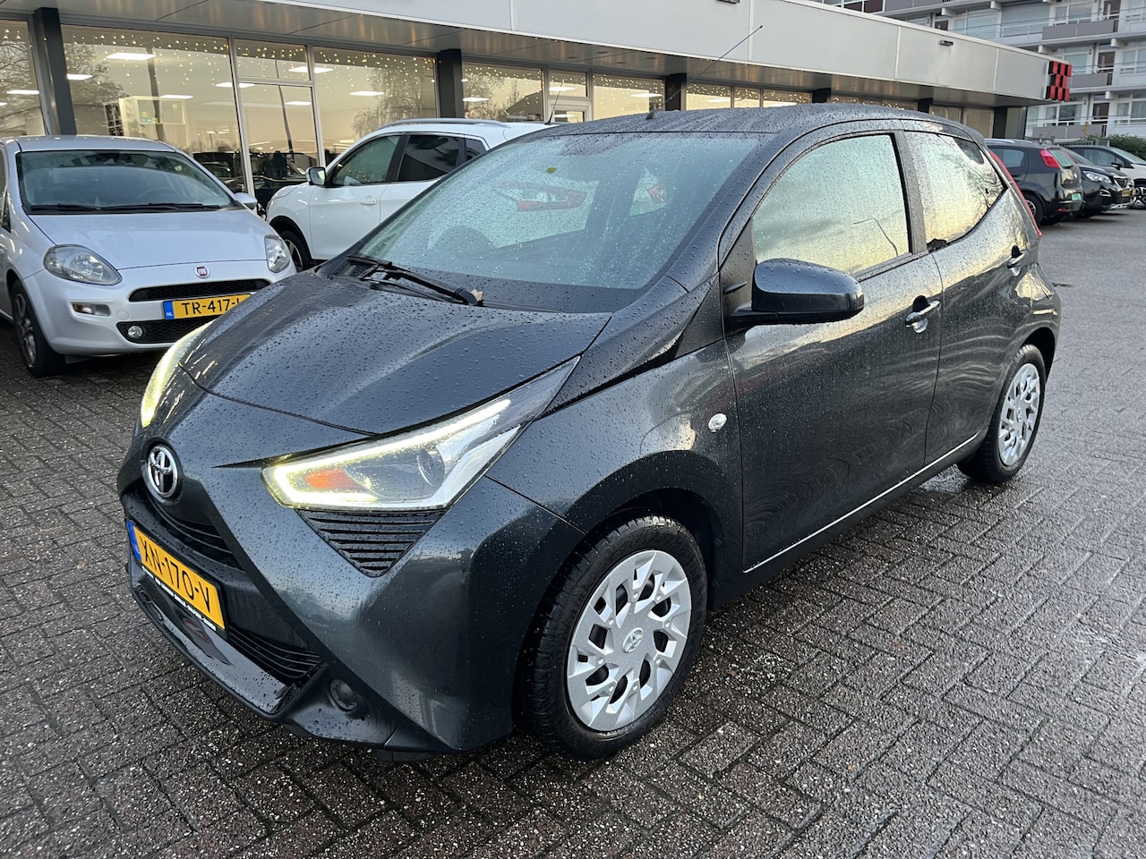 Toyota Aygo - 1.0 VVT-i x-play 5dkm!! Acamera - AutoWereld.nl