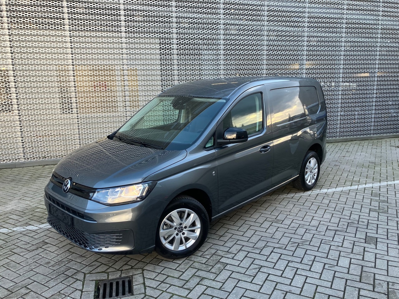 Volkswagen Caddy Cargo - 1.5 TSI DSG Style L1H1 (Benzine) - AutoWereld.nl