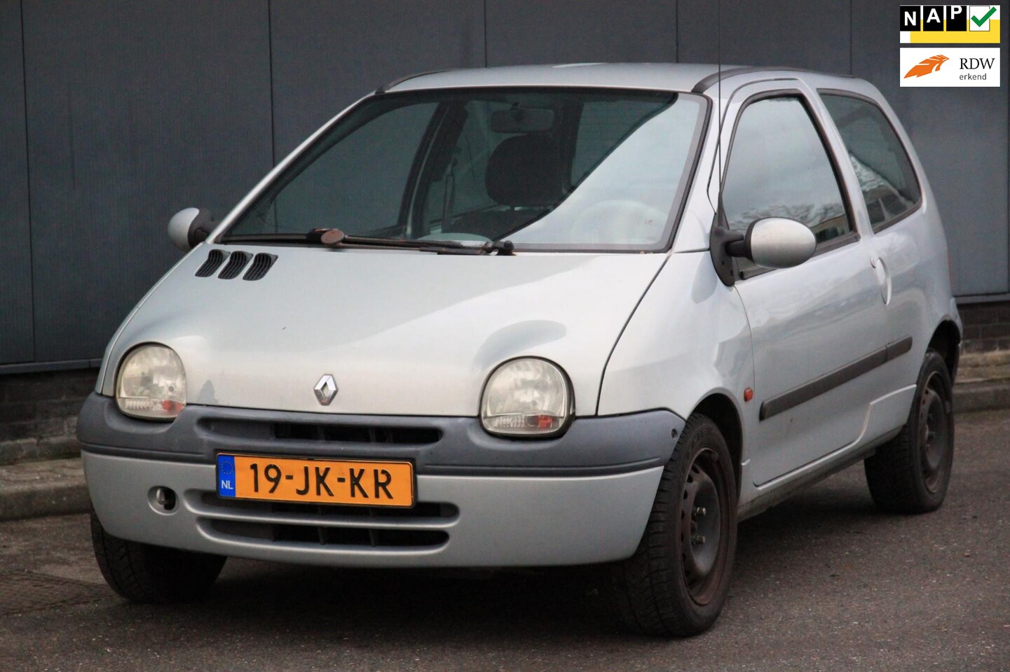 Renault Twingo - 1.2 Epicéa Elek.pakket/Trekhaak/Apk 06-2024 - AutoWereld.nl