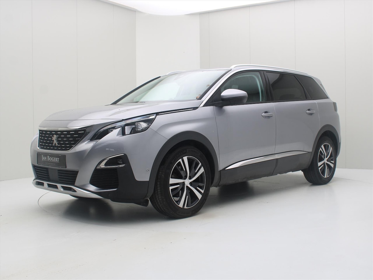 Peugeot 5008 - 1.2 PureTech 130pk EAT8 7P Allure [ LED+CRUISE+NAVI+VIRTUAL+CARPLAY+PDC ] - AutoWereld.nl