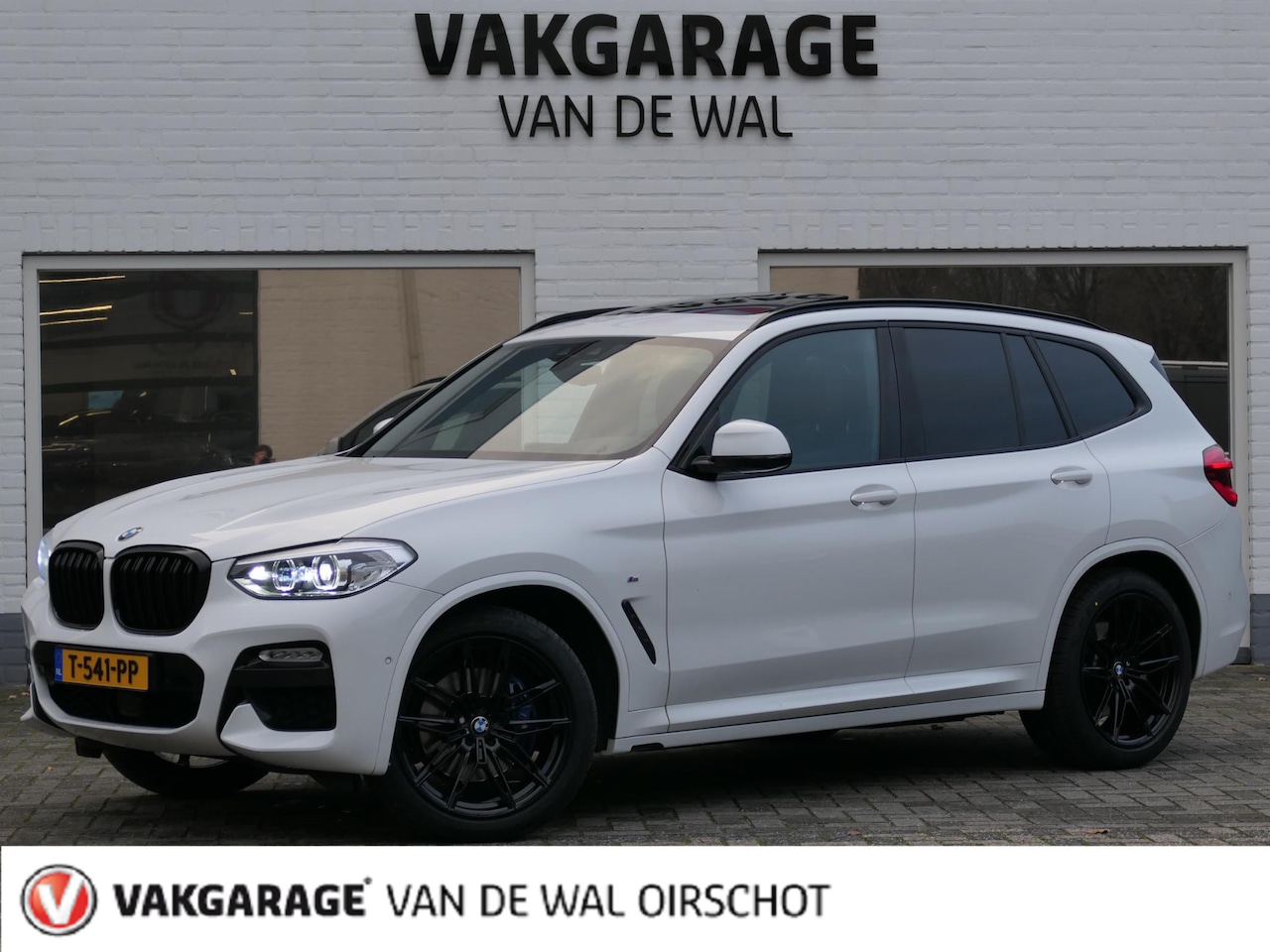 BMW X3 - xDrive30i M-sport | Shadow line | Panoramadak | Nappa Mokka leder | Head-up | Draadloos te - AutoWereld.nl