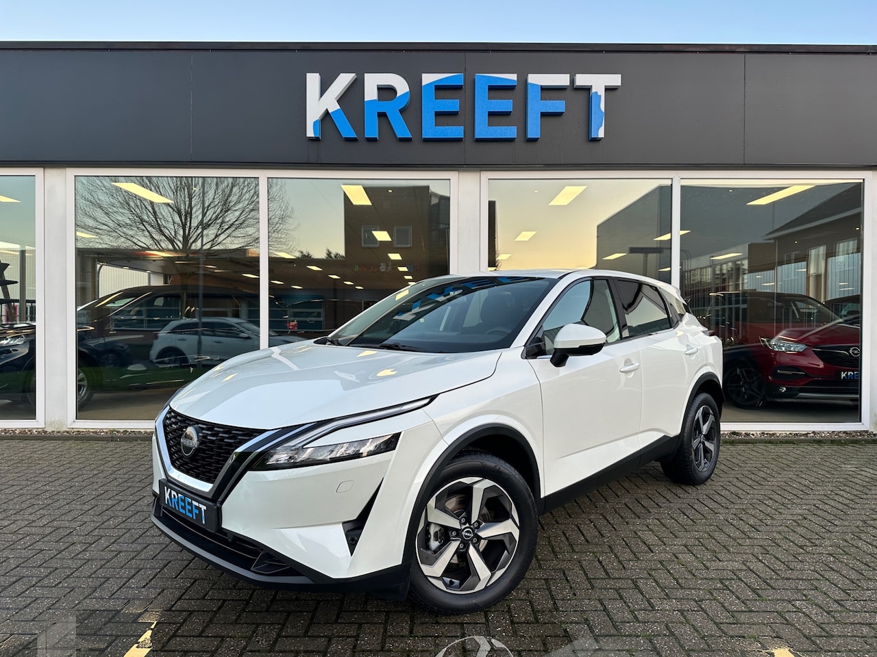 Nissan Qashqai - 1.3 MHEV Xtronic N-Connecta 360 Camera | Digitaal - AutoWereld.nl