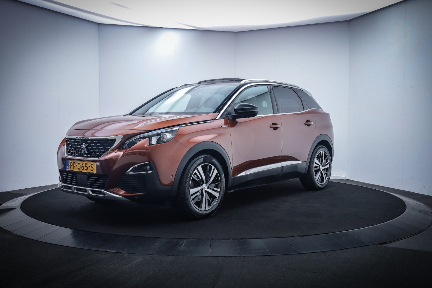 Peugeot 3008 - 1.6T Aut. GT Exclusive Line PANO/MEMORY/LUXE LEDER/STOELVERW+MASSAGE/AFN TREKHAAK/CARPLAY/ - AutoWereld.nl