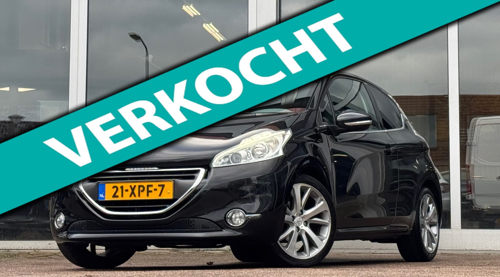 Peugeot 208 - 1.6 VTi Allure 3e Eigenaar Leer Navigatie Parkeerhulp 17"LM Mooi! - AutoWereld.nl