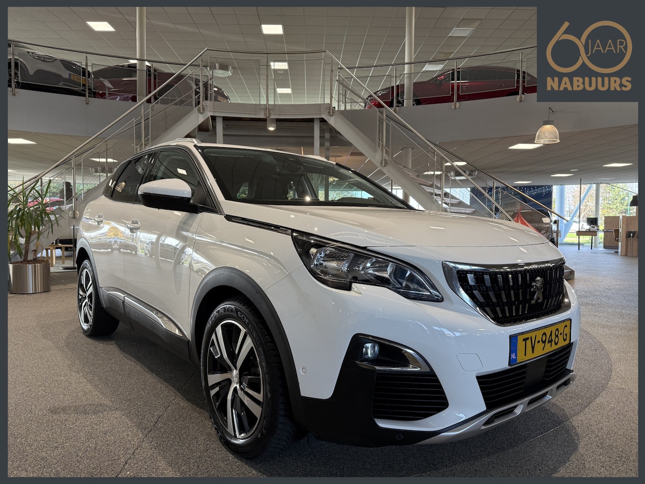 Peugeot 3008 - 1.2 130pk EAT8 Allure, Navi, Camera, DAB+ - AutoWereld.nl