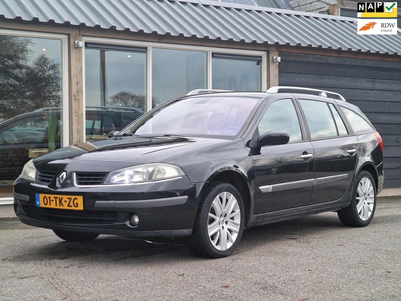 Renault Laguna Grand Tour - 2.0-16V Tech Line 2.0-16V Tech Line (Trekhaak / APK 10-2025) - AutoWereld.nl