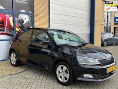 Skoda Fabia - 1.0 Style, airco, apk, lichtmetaal, cruise control, front assist, 5 deuren, usb aansluitin