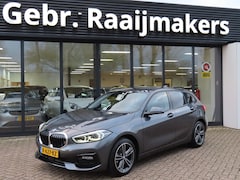 BMW 1-serie - 118i Executive Edition Sportline*LED*Navigatie*Live Cockpit