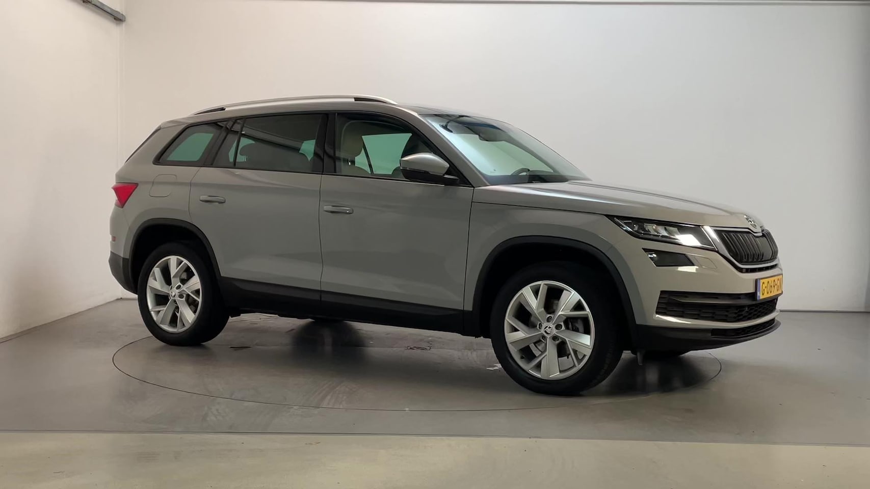 Skoda Kodiaq - 1.5 TSI 150pk DSG Business Edition LED Leder Virtual Cockpit Camera - AutoWereld.nl