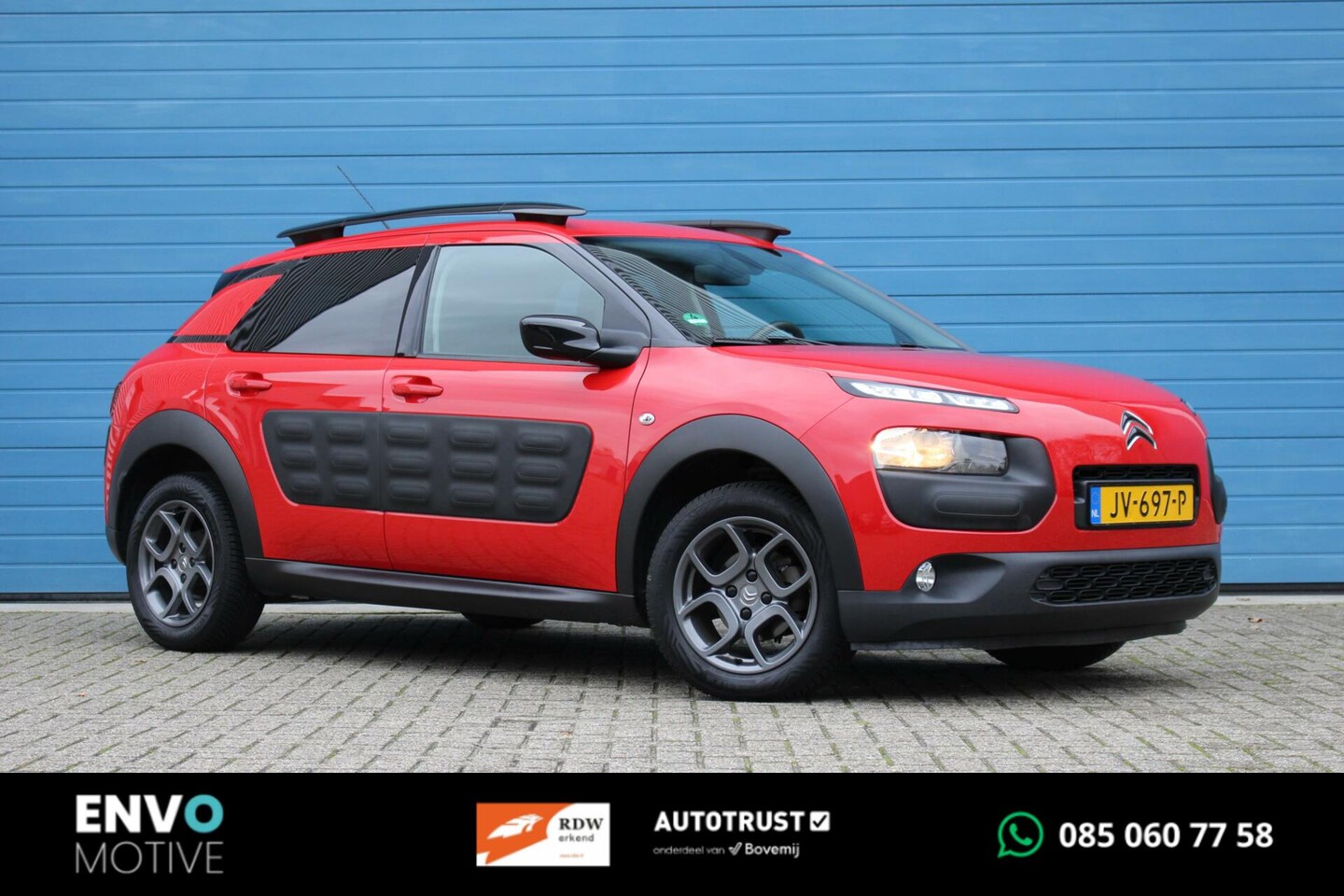 Citroën C4 Cactus - 1.2 PureTech Shine | Clima | Navi | LMV - AutoWereld.nl