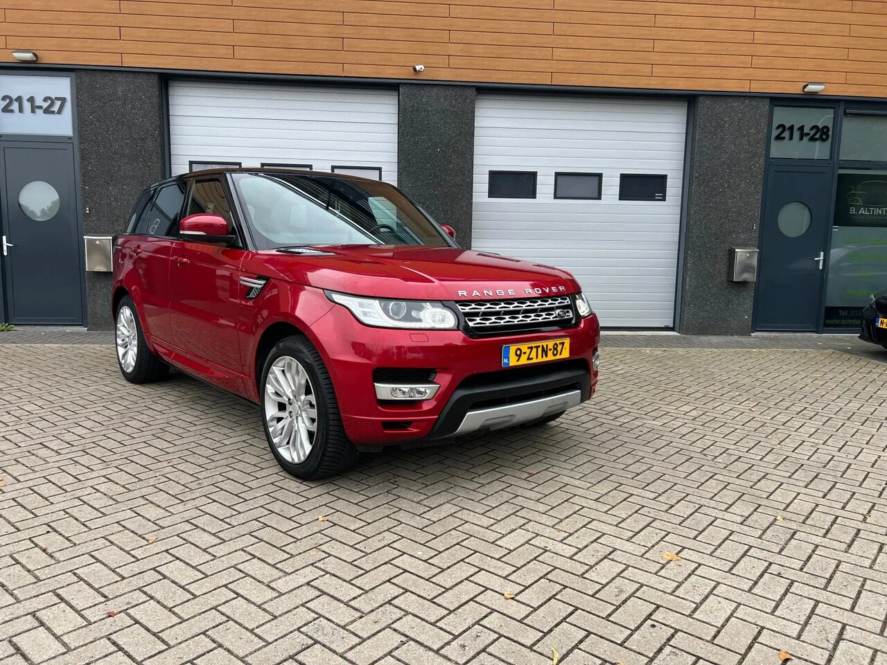 Land Rover Range Rover Sport - 3.0 TDV6 HSE Dynamic 3.0 TDV6 HSE Dynamic - AutoWereld.nl