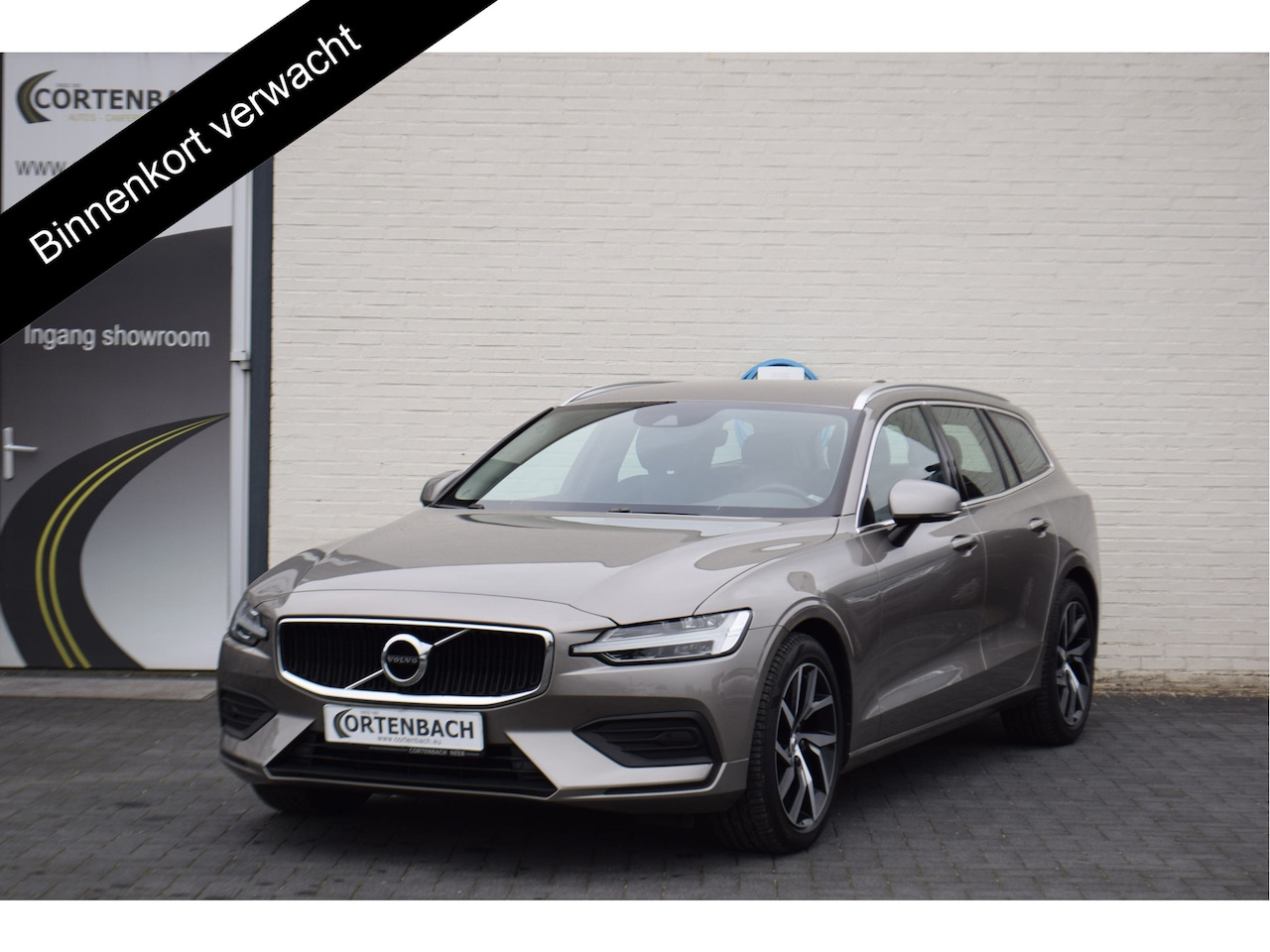 Volvo V60 - 2.0 T4 Momentum | Adaptieve cruise | Memory-stoel | Camera - AutoWereld.nl