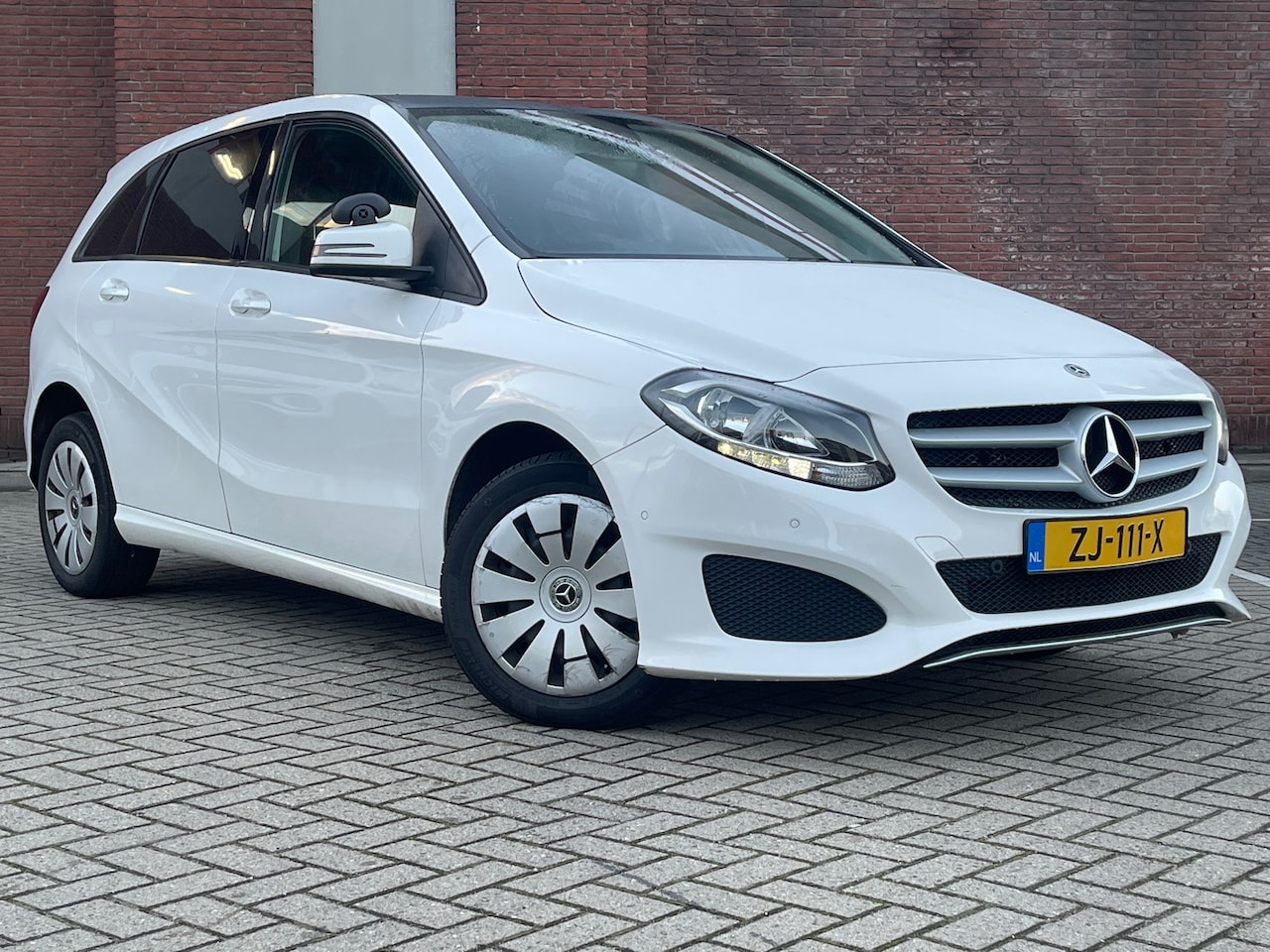 Mercedes-Benz B-klasse - 220d|AUTOMAAT|AIRCO|NAVI|PDC|1E-EIG|GOED-ONDERHOUDEN - AutoWereld.nl