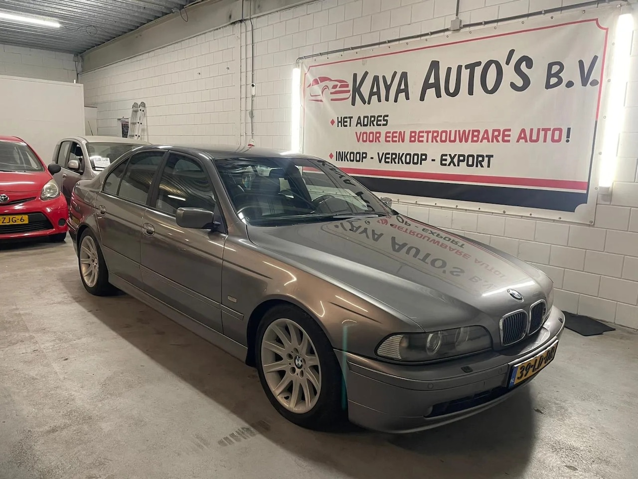 BMW 5-serie - 530d/Sedan/Zeer Mooie Auto - AutoWereld.nl