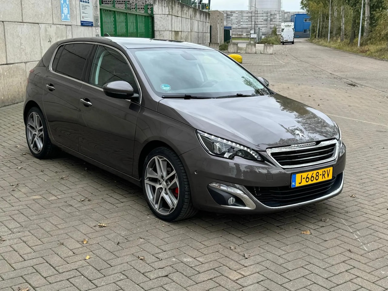 Peugeot 308 - 1.2 PureTech GT-Line 1.2 PureTech GT-line - AutoWereld.nl