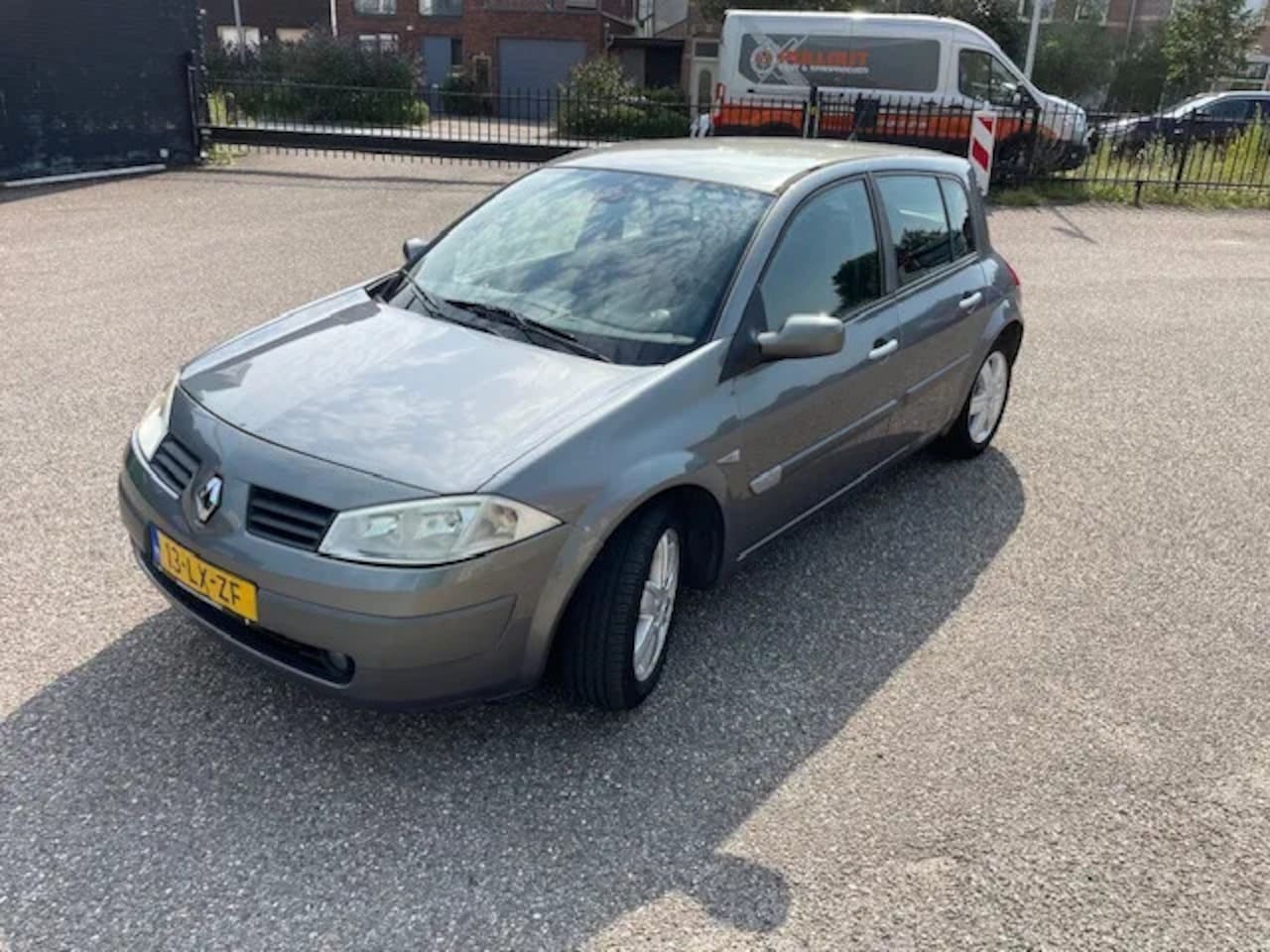 Renault Mégane - 1.6-16V Dynamique Comfort! Automaat! Nw Apk! - AutoWereld.nl