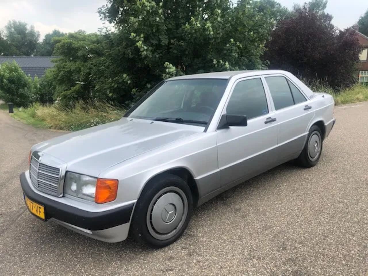 Mercedes-Benz 190-serie - 1.8 E Basic !AUTOMAAT! APK TOT 26-09-2026 - AutoWereld.nl