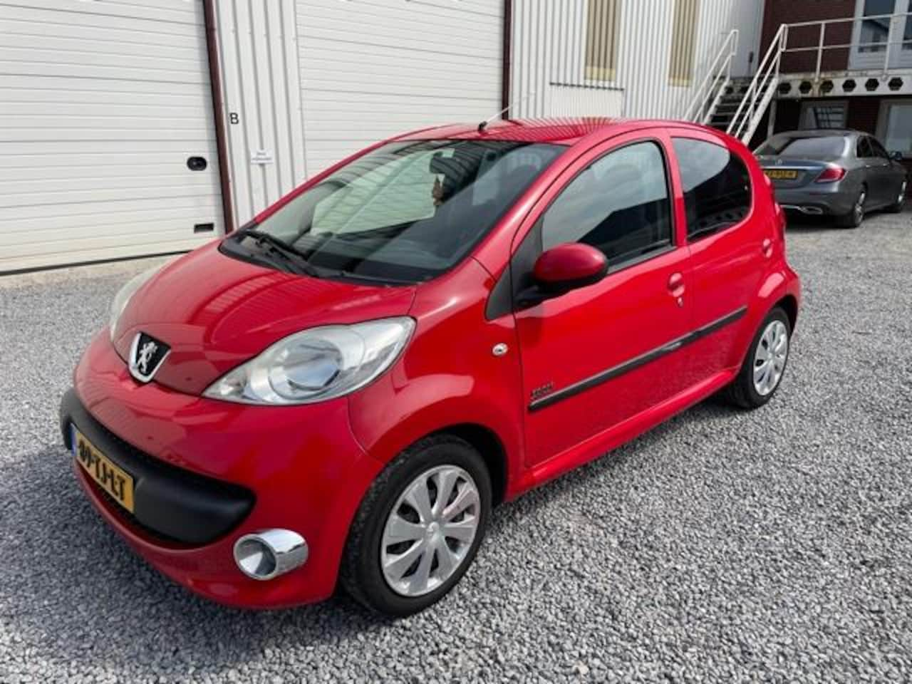 Peugeot 107 - XS 1.0 !AUTMAAT! !NAV! !AIRCO! - AutoWereld.nl