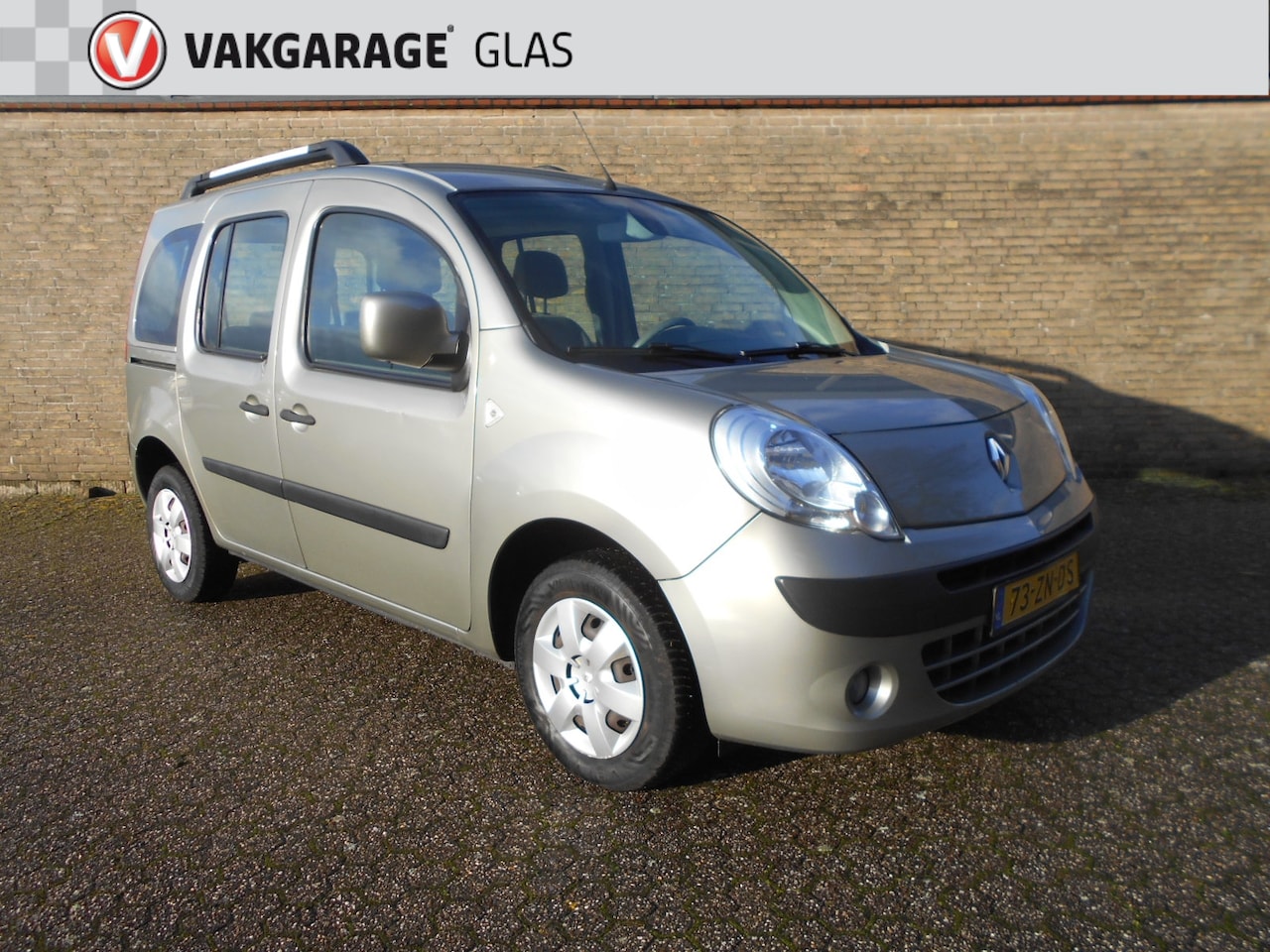 Renault Kangoo Family - 1.6 16V 5 Persoons Space / PDC - AutoWereld.nl