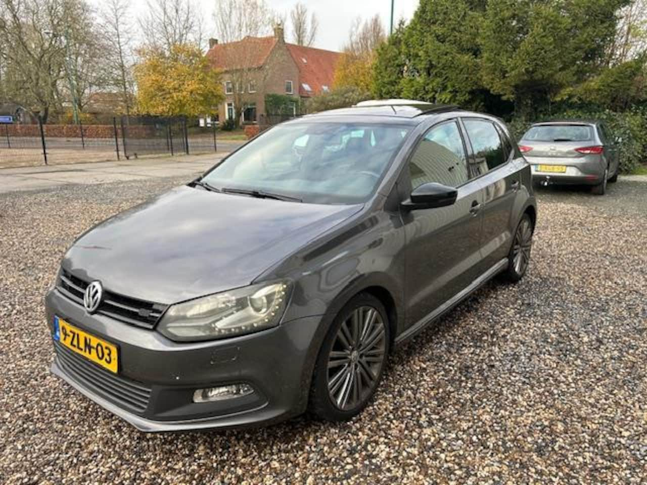 Volkswagen Polo - 1.6 TDI Highline AUTOMAAT PANODAK - AutoWereld.nl