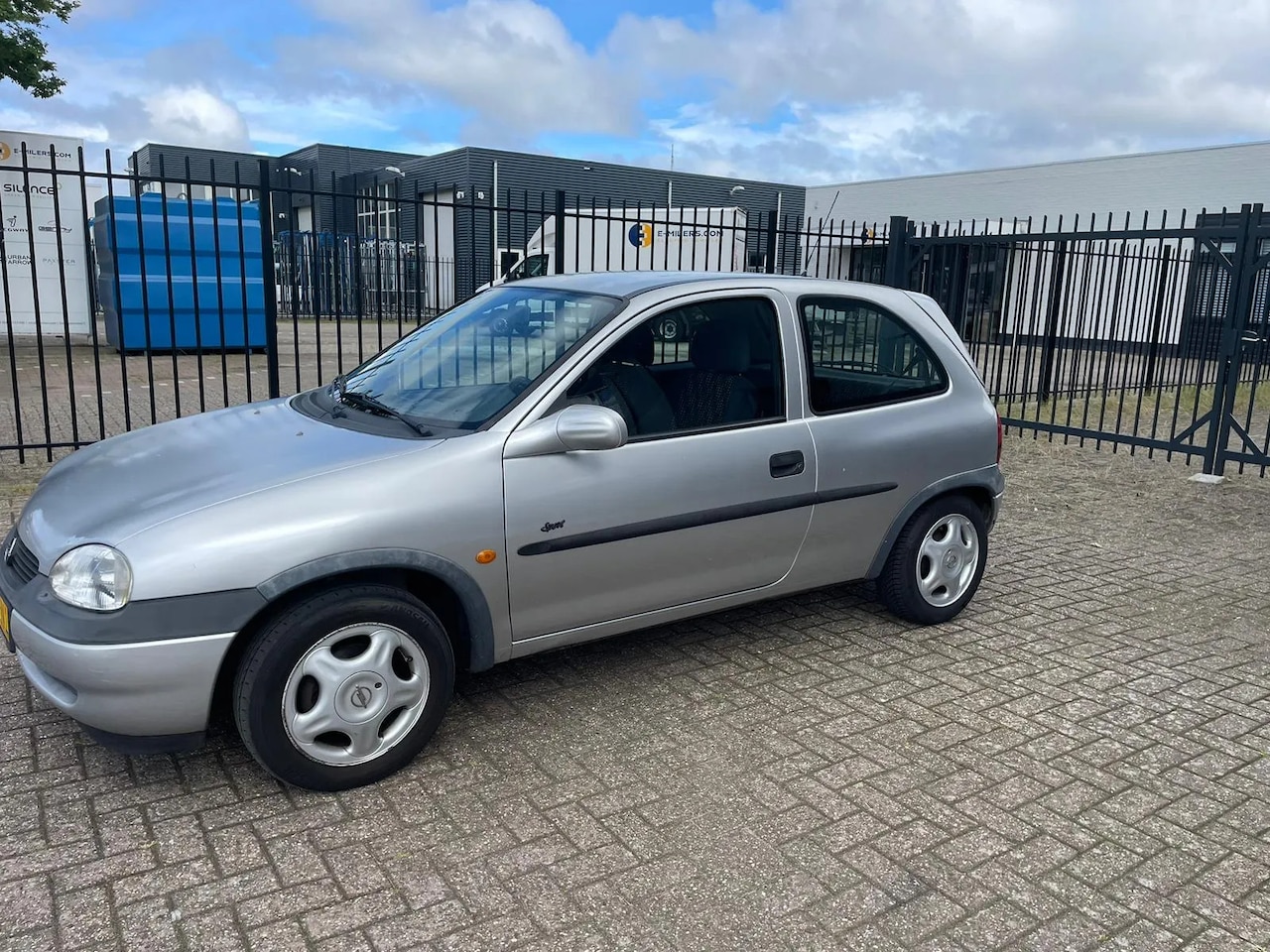 Opel Corsa - 1.4i-16V Sport !AIRCO! ELECTR PAKKET! - AutoWereld.nl