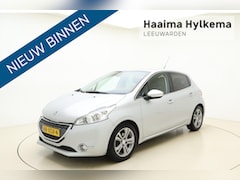 Peugeot 208 - 1.4 VTi Griffe 95 PK | Handgeschakeld | Trekhaak | Parkeersensoren | Lederen bekleding | R