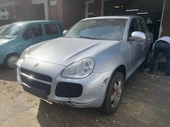 Porsche Cayenne - 4.5 Turbo