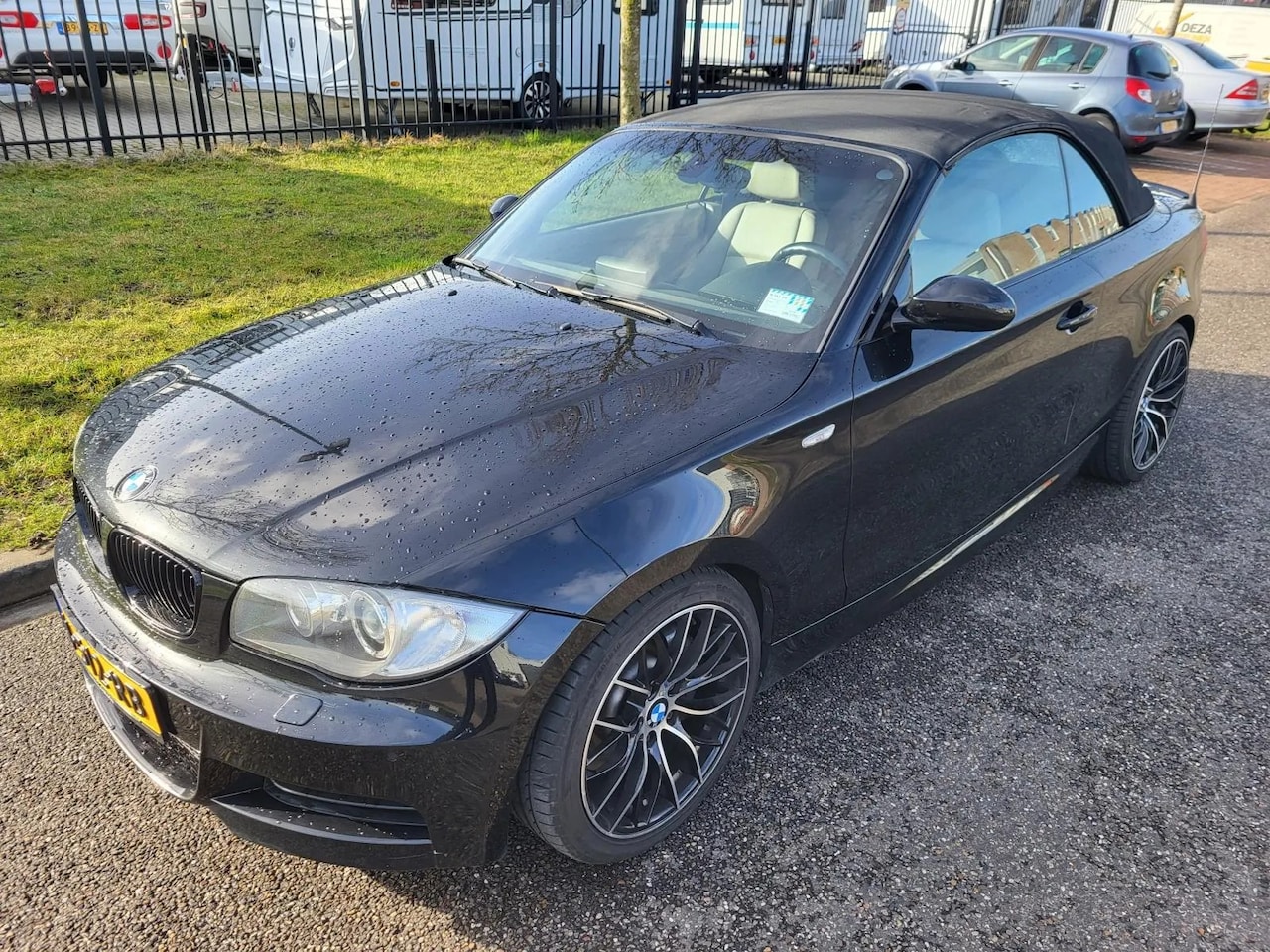 BMW 1-serie Cabrio - 135i autom 306pk - AutoWereld.nl